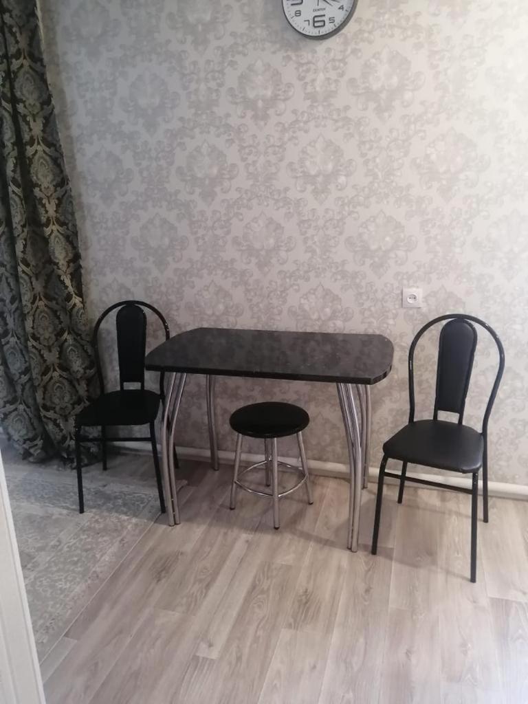 Happy House Apartment Karaganda Luaran gambar